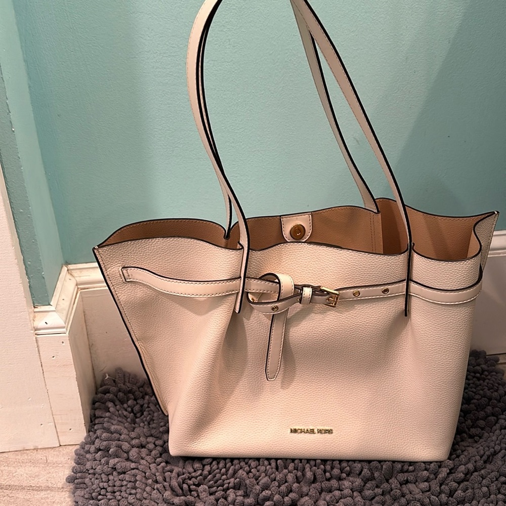 MICHAEL KORS BAG
